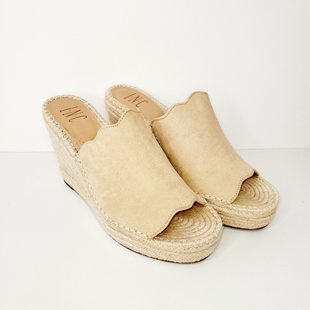 INC International Concepts Beige Slip-on Platform Wedges Sandals Shoes Size 10 - Picture 1 of 7